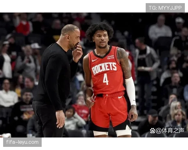 克拉克森季后赛闪耀时刻：关键三分助球队逆转晋级