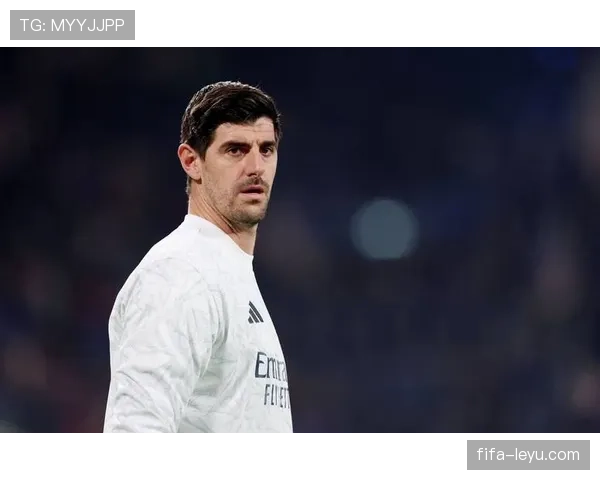 库尔图瓦顽强战胜伤病重返赛场，球队前景引人关注