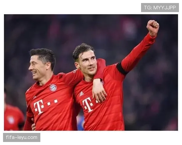 里昂中路渗透战术焕然一新,战略布局成效显著引关注 里昂中路渗透战术焕然一新,战略布局成效显著引关注