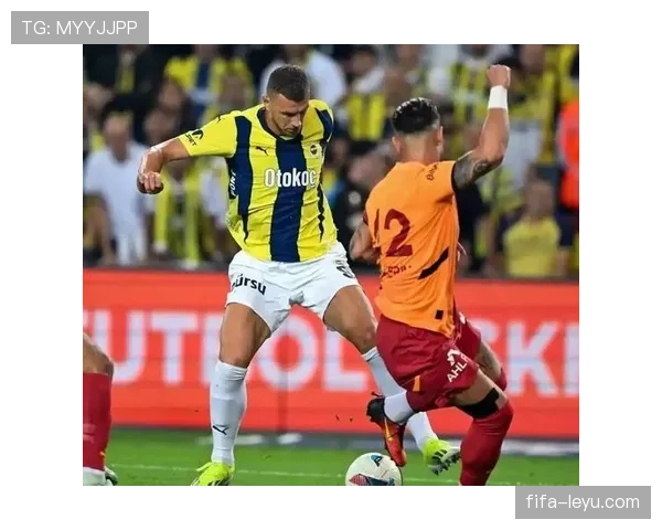 加拉塔萨雷防守体系持续升级,稳固后防成争冠关键 加拉塔萨雷防守体系持续升级,稳固后防成争冠关键