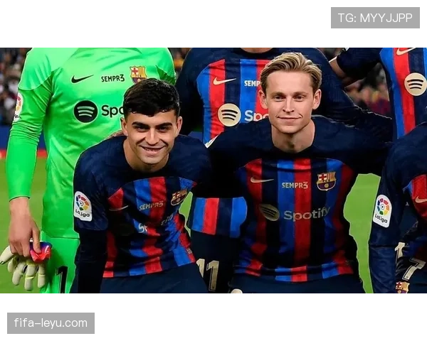 德容 vs 加维:新生代中场的战术角色与比赛影响力对比 德容 vs 加维:新生代中场的战术角色与比赛影响力对比